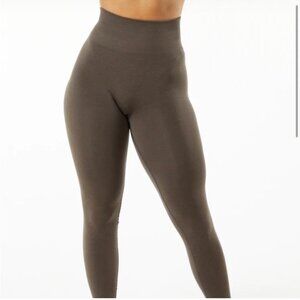 Alphalete Amplify Leggings Mocha